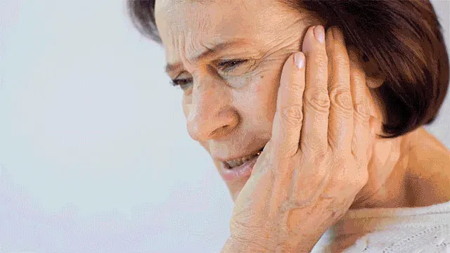 Gum problems symptoms in elderly